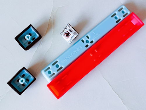 小呆蟲Sk96s雙模機械鍵盤深度評測 硅膠鍵帽新體驗，PCBA方案板加持，辦公游戲兩相宜